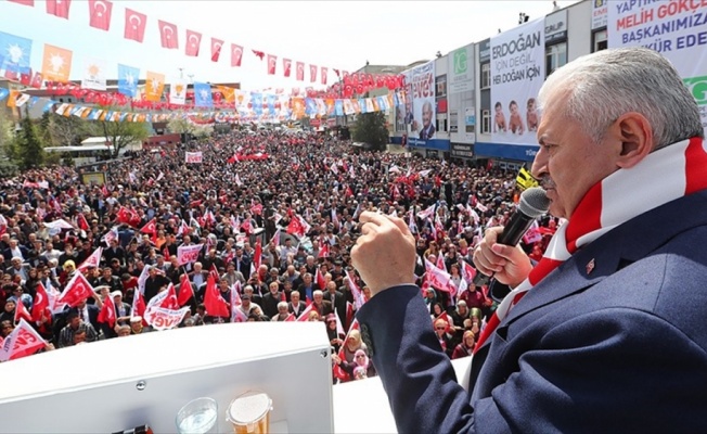 Başbakan Yıldırım: Niye bu anayasa değişikliği çok konuşuluyor?