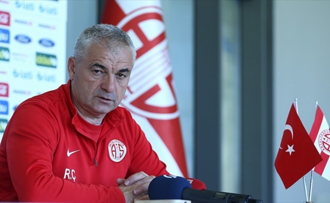 Antalyaspor Teknik Direktörü Çalımbay: Sakıb, bırakın büyükleri dünyanın her takımında oynar