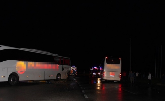 Aynı firmaya ait iki otobüs kaza yaptı: 40 yaralı
