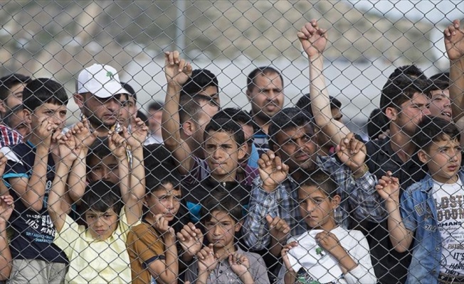 UNICEF uyardı: Mülteci çocuklar insan tacirlerine av oluyor!