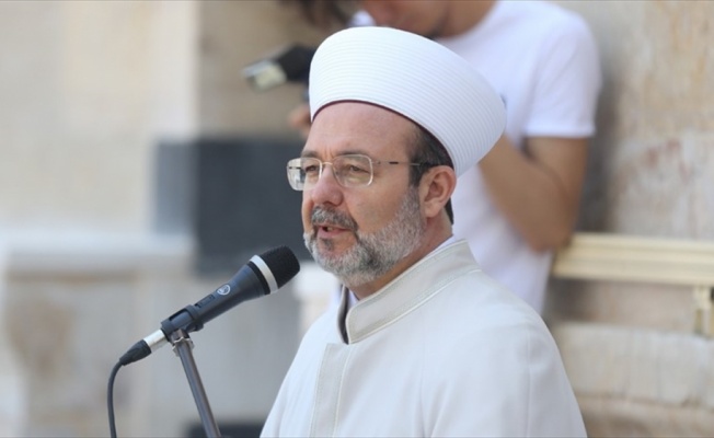 Diyanet İşleri Başkanı Görmez: İslamiyet'te mala ve servete mahkum olmak reddedilmiştir