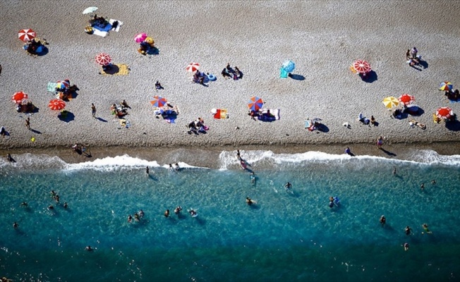 Antalya'ya gelen Rus yolcu sayısında y&uuml;zde 4 bin 6 artış