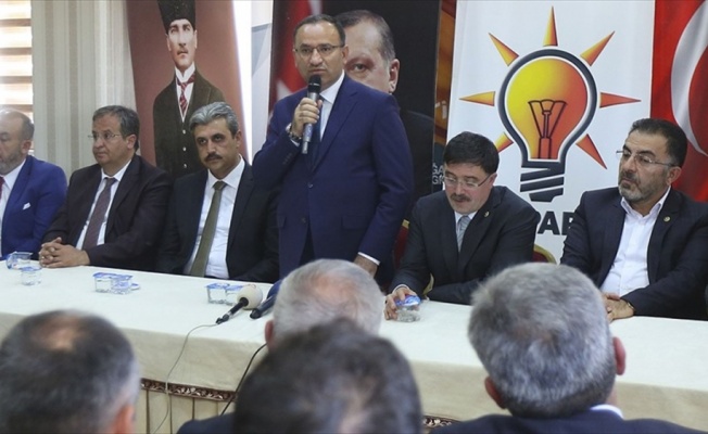 Başbakan Yardımcısı Bozdağ: Uluslararası toplum Arakan'da yaşananlara kör, sağır ve dilsiz