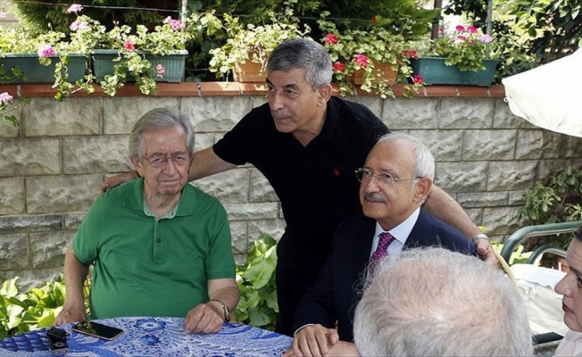 CHP Genel Başkanı Kılıçdaroğlu Trabzon'da hasta ve taziye ziyaretlerinde bulundu