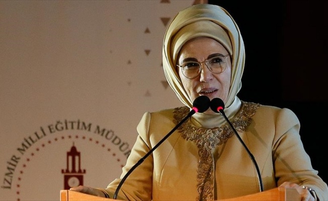 Emine Erdoğan: 60 ton çöpe gitmeden ayrıştırılarak ekonomiye kazandırıldı