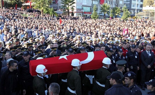 Hakkari şehitleri son yolculuklarına uğurlanıyor