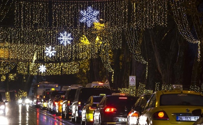İstanbul Valisi Şahin: Yılbaşında 37 bin polis ve 4 bin jandarma görev başında