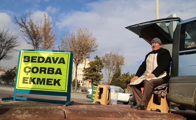 Bir bardak çorbayla 'gönülleri' ısıtıyor