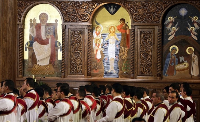 Ortadoğunun en büyük Ortodoks katedrali Kahire'de ibadete açıldı