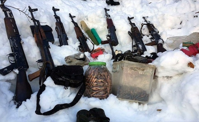 Tunceli'de terör operasyonunda silah ve mühimmat ele geçirildi