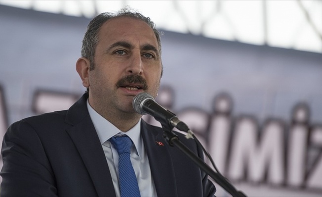 Adalet Bakanı G&uuml;l: Biz bu toprakların bir &ccedil;akıl taşını dahi kimseye yedirmeyeceğiz