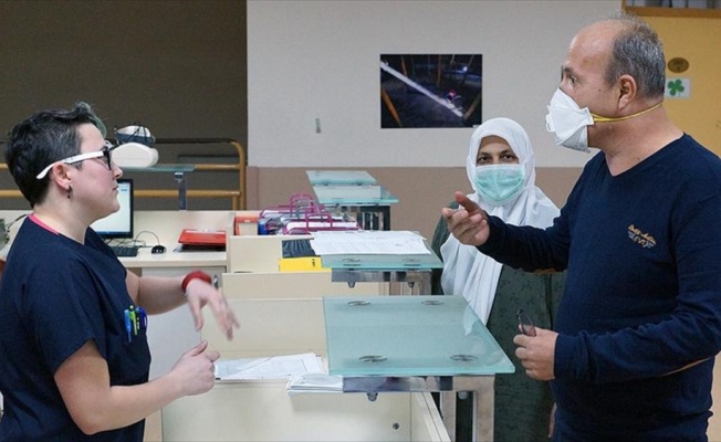 Yeni kalbiyle nakil bekleyen hastalara moral veriyor