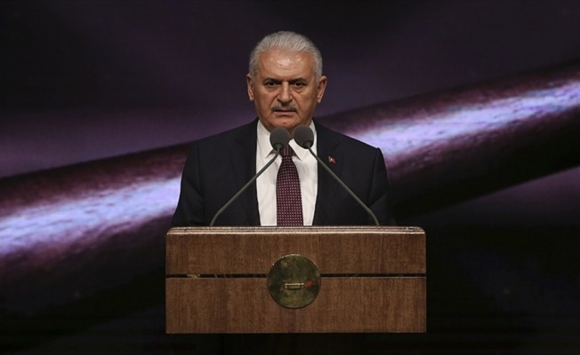 Başbakan Yıldırım: Terör örgütlerini silahlandıranların söz söyleme hakkı yok