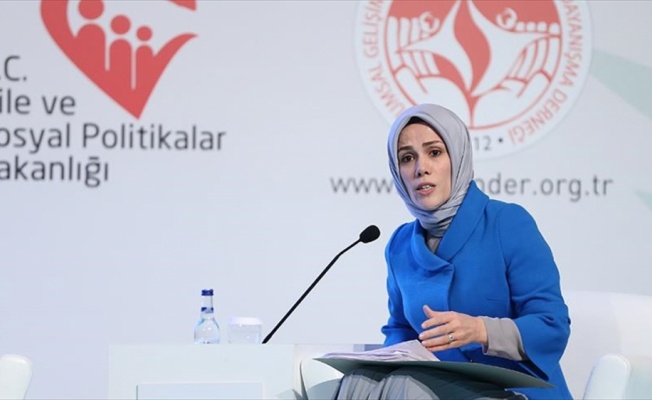 Esra Albayrak'tan 'çocuk istismarı' açıklaması