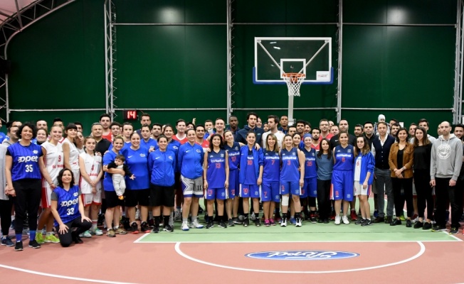 Koç Topluluğu Spor Şenliği'ne TOFAŞ Basketbol A Takımı sürprizi