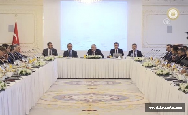 Başbakan Yıldırım medya y&ouml;neticileriyle iftarda bir araya geldi