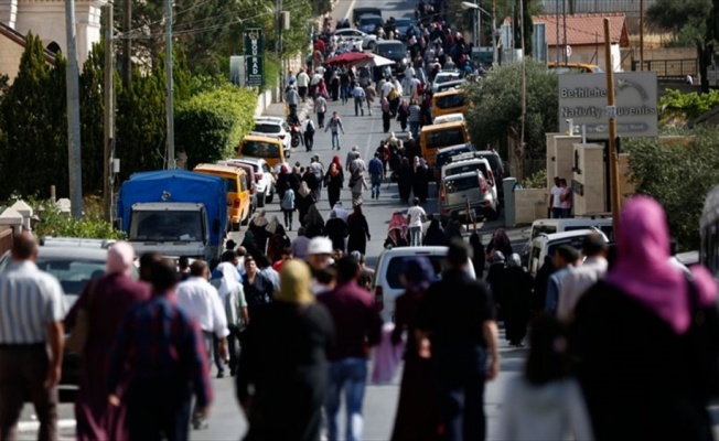 Mescid-i Aksa hasreti binlerce Filistinliyi yollara döktü