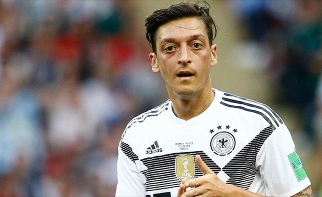 Mesut'un milli takım kararı dünya medyasında manşetlerde