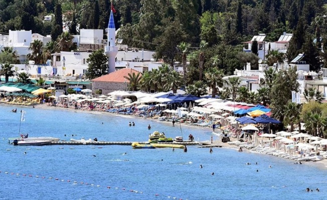 Turizm cenneti Bodrum'u 'ikinci evleri' gibi görüyorlar
