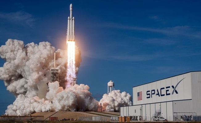 SpaceX ile Boeing insanlı uzay uçuşlarına başlıyor