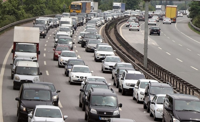 Trafiğe yılın ilk yarısında 460 bin 639 araç eklendi