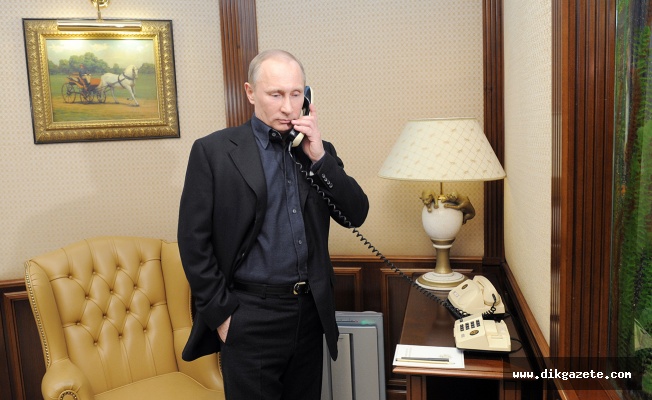Cahar Dudayev uydu telefonuyla &ouml;ld&uuml;r&uuml;l&uuml;nce Putin cep telefonu kullanmadı!