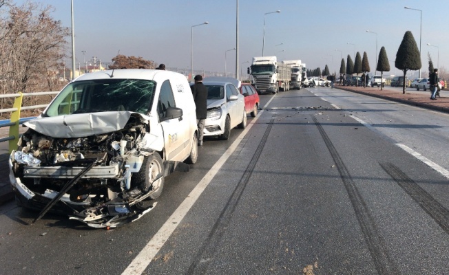 Konya’da 33 araç birbirine girdi: 1 ölü, 7 yaralı