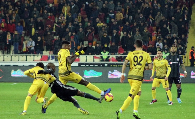 Spor Toto S&uuml;per Lig: E. Yeni Malatyaspo: 0 - Beşiktaş: 0 (İlk yarı)