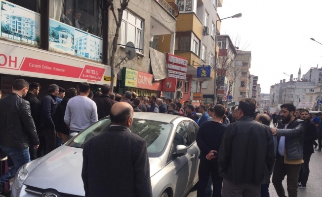 Çocuk yaşta araç kullandı: 4 kişi yaralandı, 10 araçta maddi hasar oluştu
