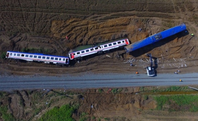 &Ccedil;orlu'daki tren kazasıyla ilgili Başsavcılık soruşturmasını tamamladı