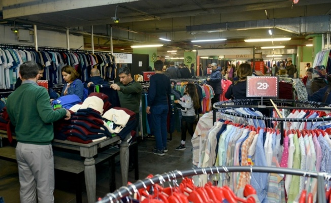 Markalar 'İstanbul Optimum Outlet Garaj G&uuml;nleri'nde dikkati &ccedil;eken fiyatlarla satışta