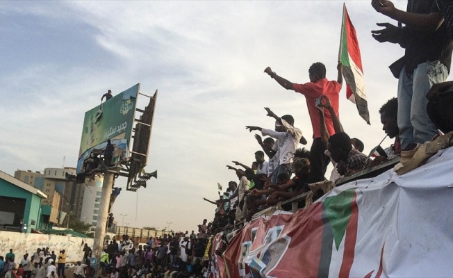 Askeri Geçiş Konseyi: Sudan'da kurulacak yeni hükümete Askeri Konsey aday göstermeyecek