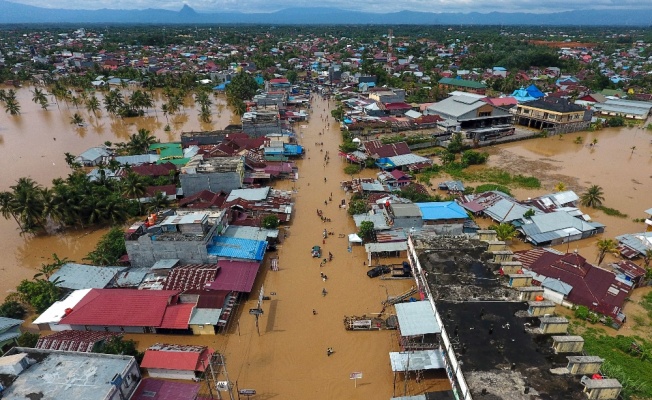 Endonezya’da sel bilançosu artıyor: 30 ölü