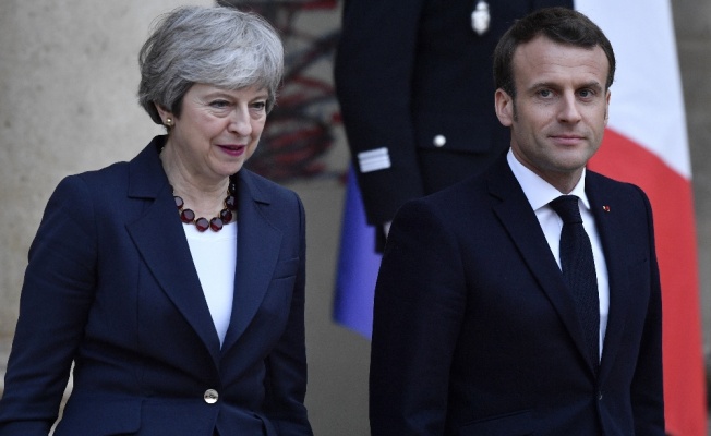 İngiltere Başbakanı May, Fransa Cumhurbaşkanı Macron ile görüştü