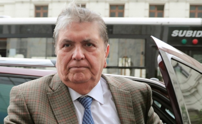 Peru'nun eski Devlet Başkanı Garcia tutuklanmadan önce kendisini vurdu