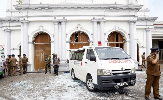 Sri Lanka&rsquo;da &ccedil;ok zengin bir aileden &uuml;&ccedil; intihar bombacısı
