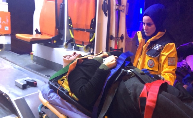 TEM’de 3 araç birbirine girdi: 1’i çocuk 4 yaralı