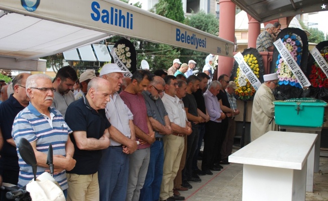 Batman’da 4 terörist silahları ile birlikte teslim oldu