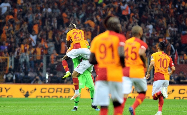 Spor Toto Süper Lig: Galatasaray: 2 - M.Başakşehir: 1 (Maç sonucu)