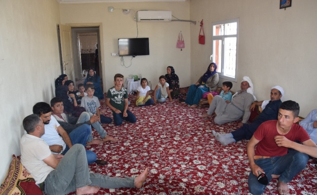 Bu mahallede 17 yaşına geleni ölüm korkusu sarıyor