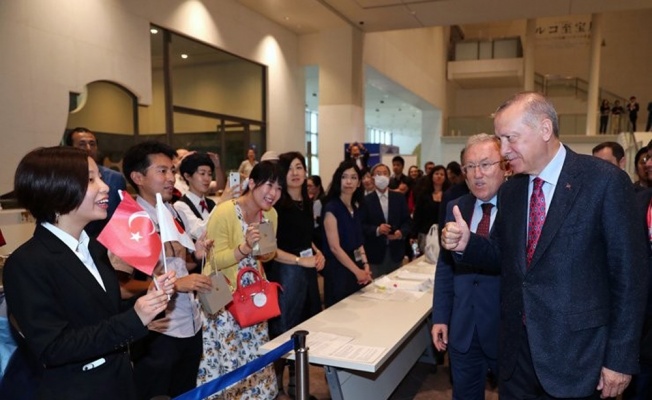 Cumhurbaşkanı Erdoğan ve Bakan Ersoy Lale Geleneği sergisini ziyaret etti
