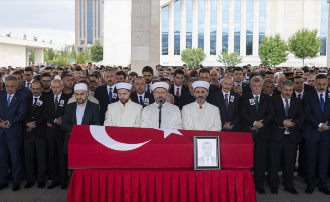 Erbil'de şehit d&uuml;şen T&uuml;rk diplomat K&ouml;se son yolculuğuna uğurlandı