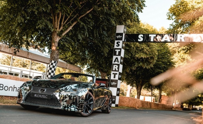 Lexus, LC'nin üstü açılan modelini üretme kararı aldı