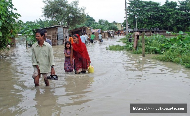 Nepal'de sel ve toprak kaymaları: 78 &ouml;l&uuml;