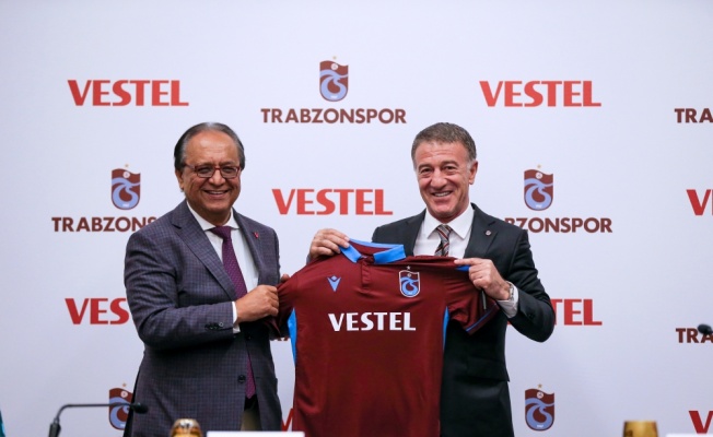 Trabzonspor'un forma göğüs sponsoru 3 yıl Vestel oldu
