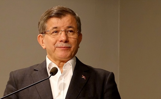 Eski başbakan Ahmet Davutoğlu AK Parti'den istifa etti