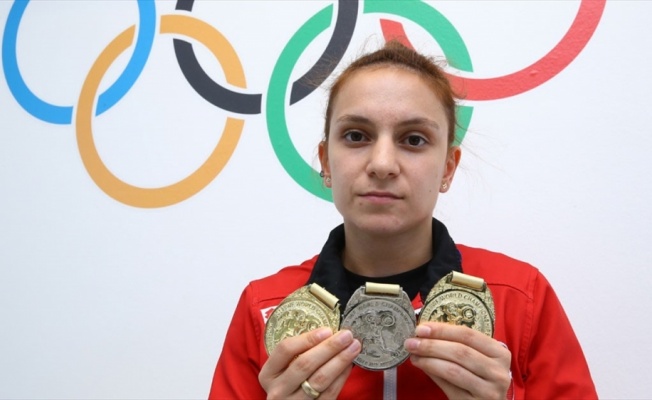 Milli halterci Şaziye Erdoğan: Beni en çok zorlayan şey oğlumdan ayrı olmak