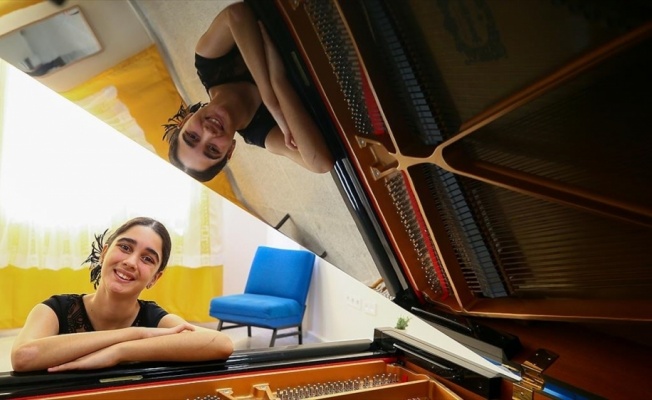 12 yaşındaki piyanist Papatya New York'ta sahne alacak