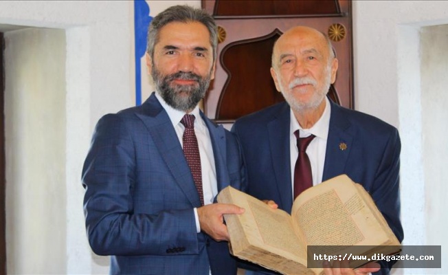 441 yıllık yazma eser İbn Haldun Üniversitesi'ne Emanet