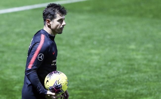 A Milli Futbol Takımı Kaptanı Emre Belözoğlu: Bu takım içerisinde olmak benim için büyük bir şeref